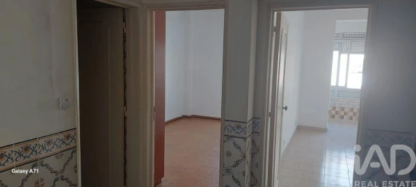 Apartamento T3 para Venda em Ramada e Caneças