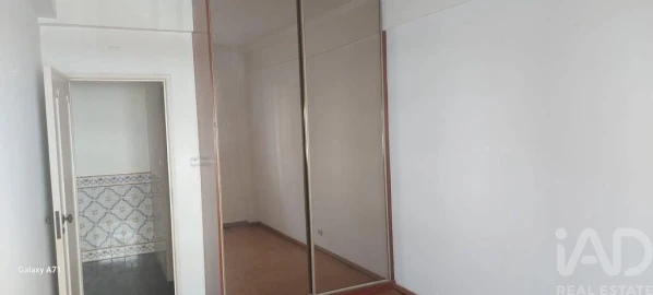 Apartamento T3 para Venda em Ramada e Caneças