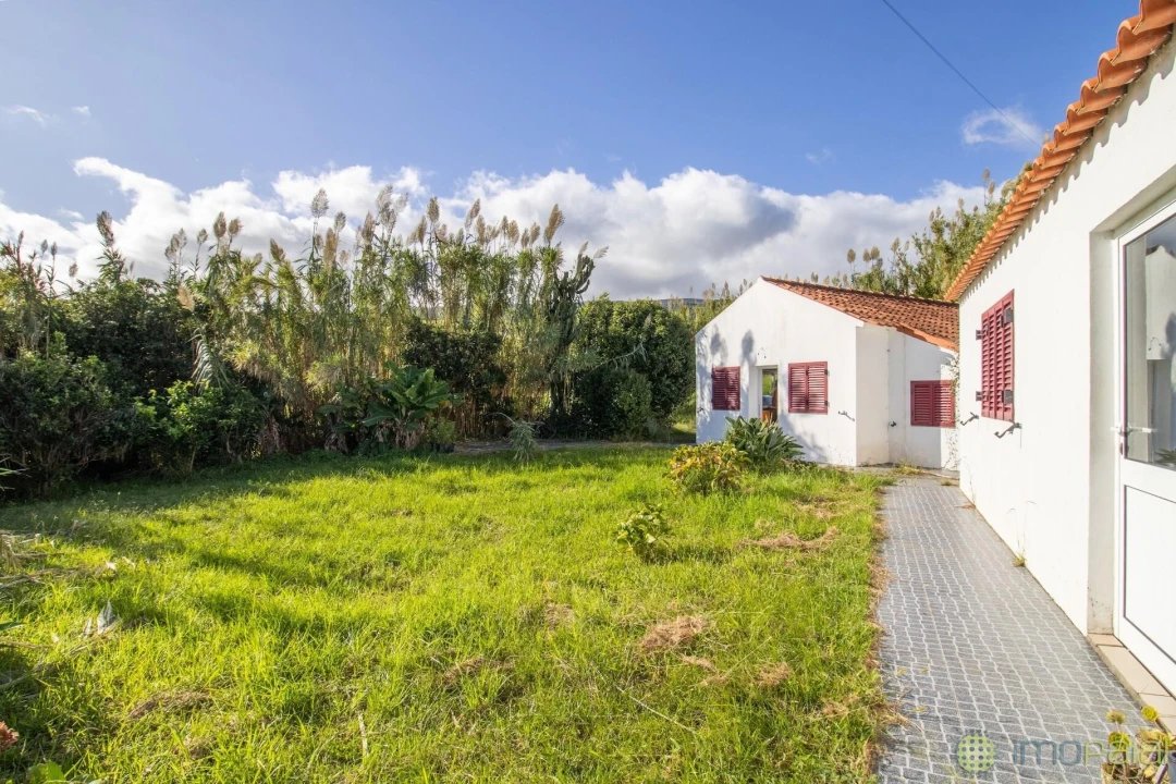 Moradia T2 para Venda em Cedros Foto 19