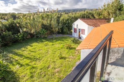Moradia T2 para Venda em Cedros