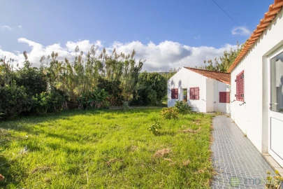 Moradia T2 para Venda em Cedros