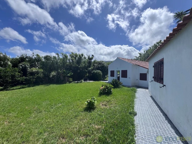 Moradia T2 para Venda em Cedros Foto 7