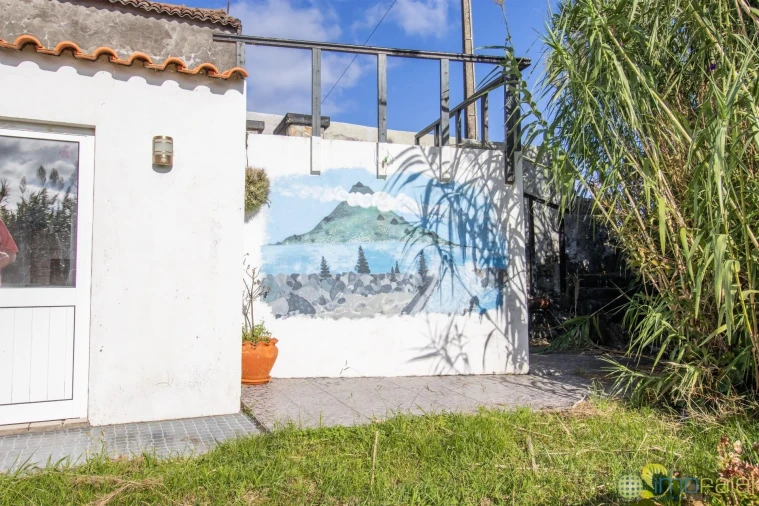 Moradia T2 para Venda em Cedros Foto 18