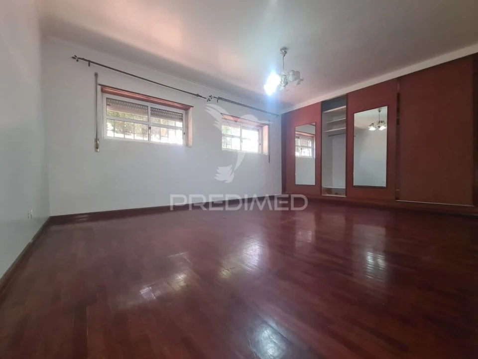 Apartamento T2 para Venda em Algueirão-Mem Martins Foto 4