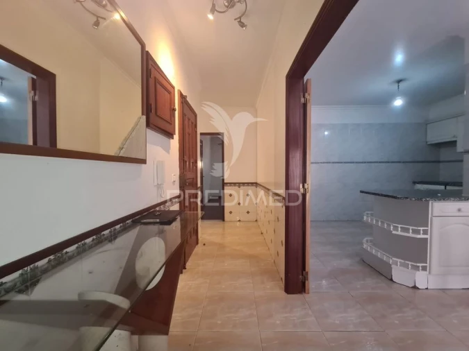 Apartamento T2 para Venda em Algueirão-Mem Martins Foto 3