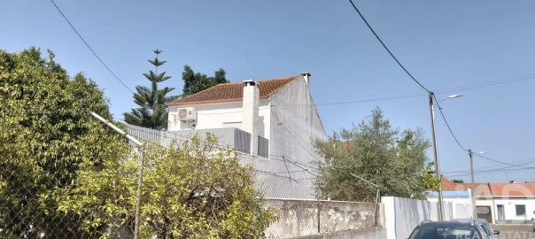 Moradia T2 para Venda em Almeirim