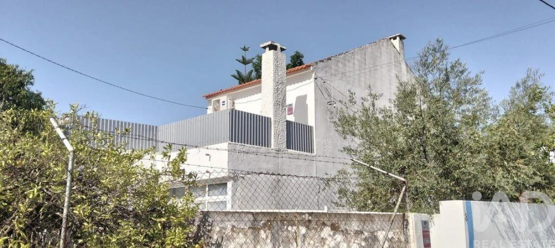 Moradia T2 para Venda em Almeirim Foto 2