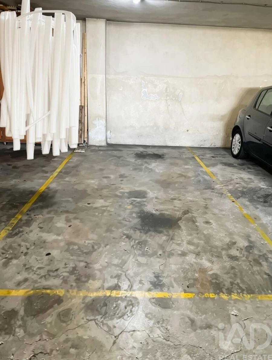 Apartamento T2 para Venda em Arcozelo Foto 19