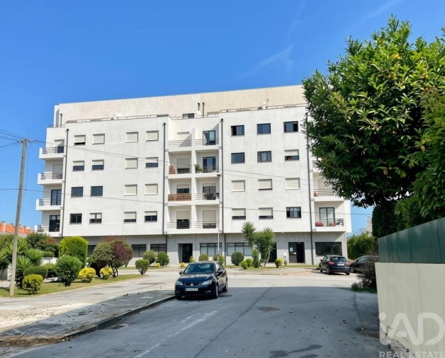 Apartamento T2 para Venda em Arcozelo Foto 18