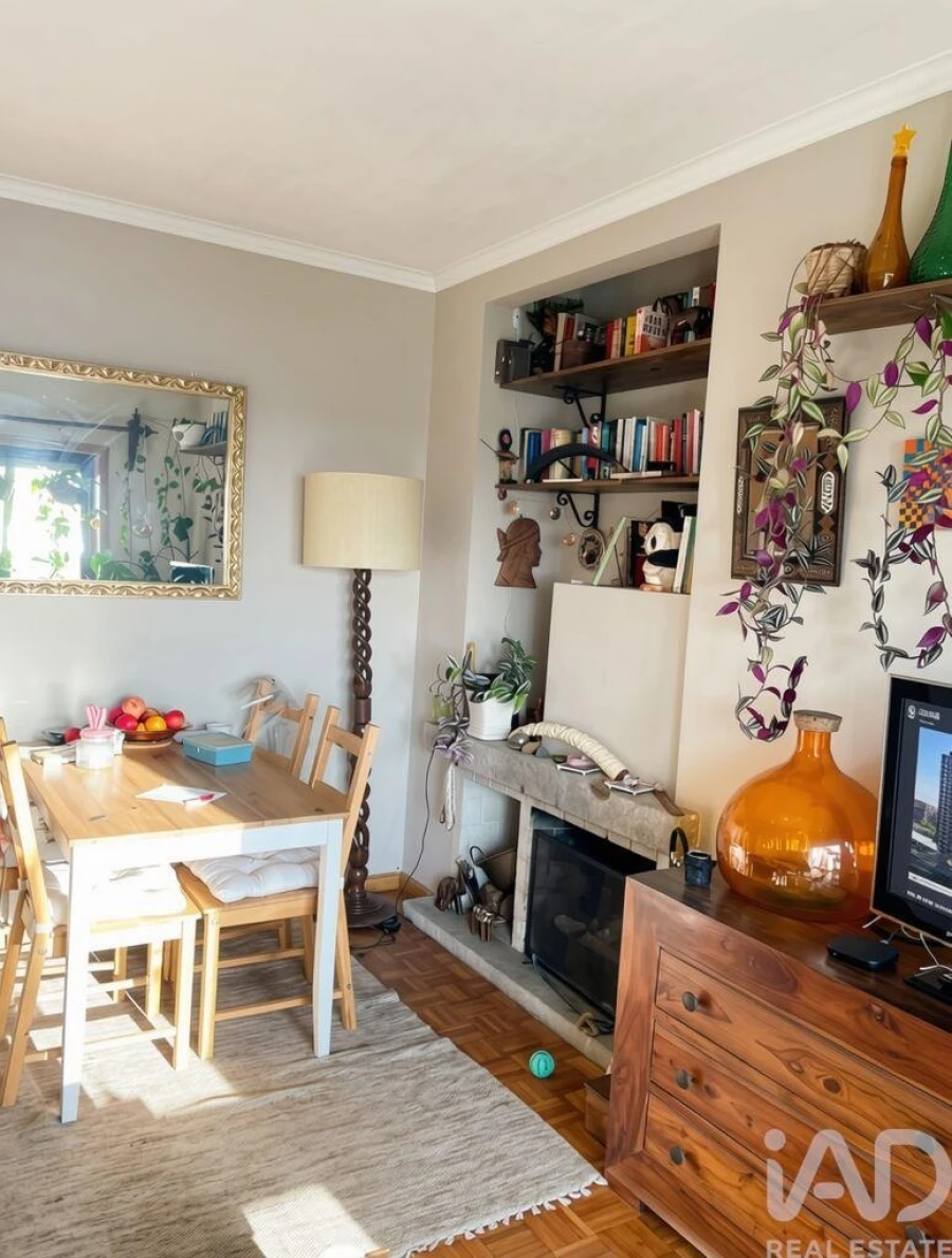 Apartamento T2 para Venda em Arcozelo Foto 3