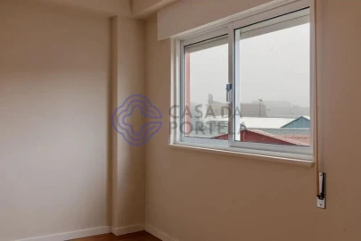 Apartamento T4 para Venda em Ramalde