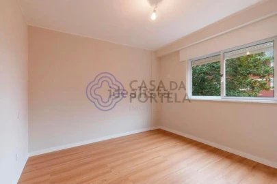 Apartamento T4 para Venda em Ramalde
