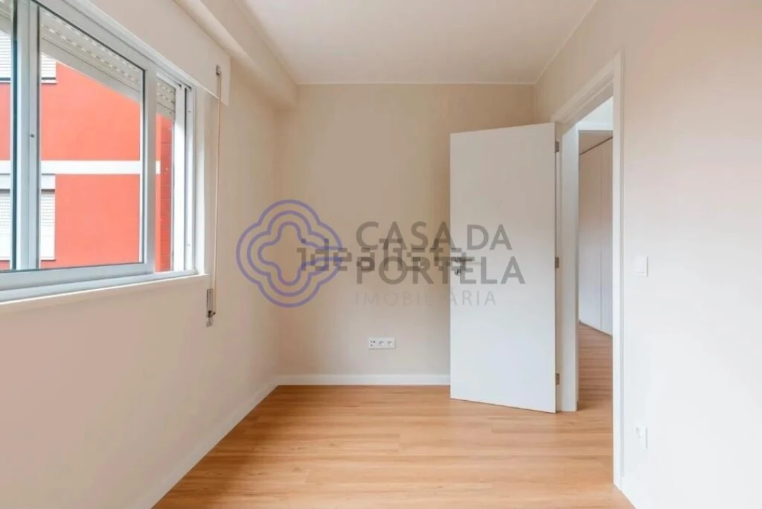 Apartamento T4 para Venda em Ramalde Foto 17
