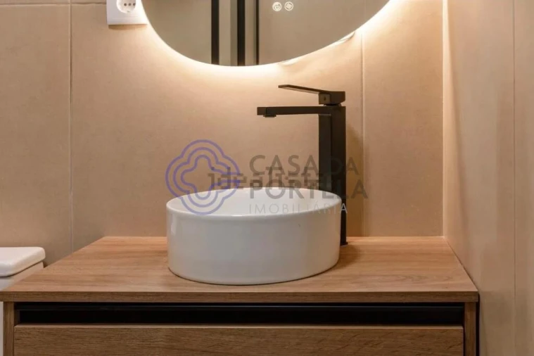 Apartamento T4 para Venda em Ramalde Foto 19