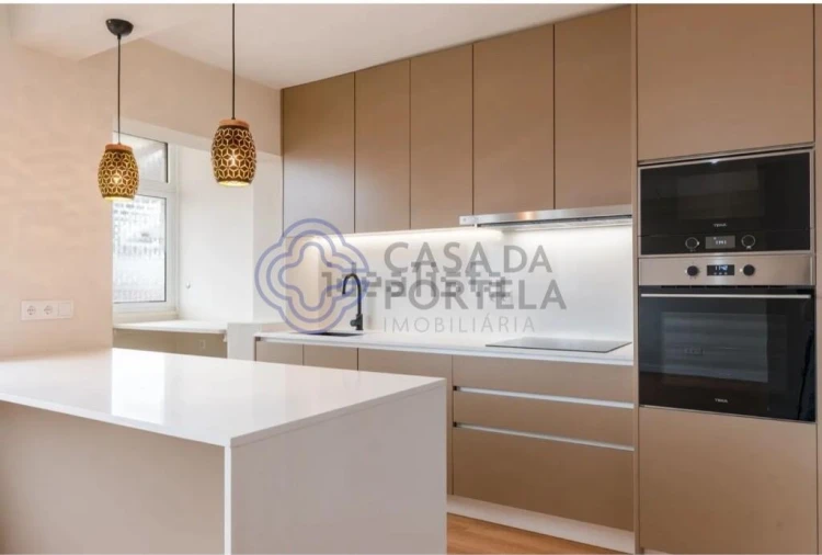 Apartamento T4 para Venda em Ramalde Foto 2