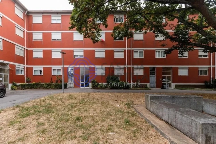 Apartamento T4 para Venda em Ramalde Foto 22