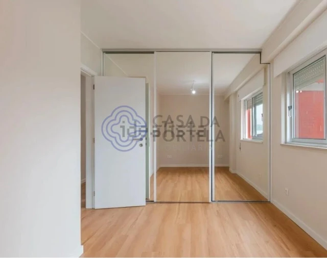 Apartamento T4 para Venda em Ramalde Foto 11