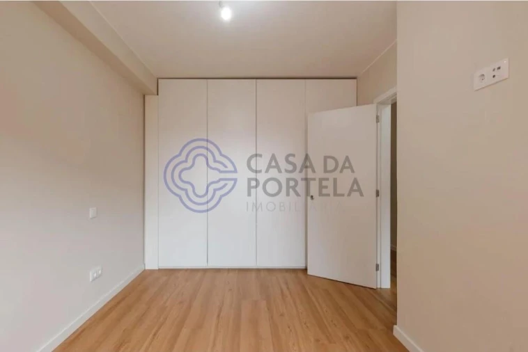Apartamento T4 para Venda em Ramalde Foto 15