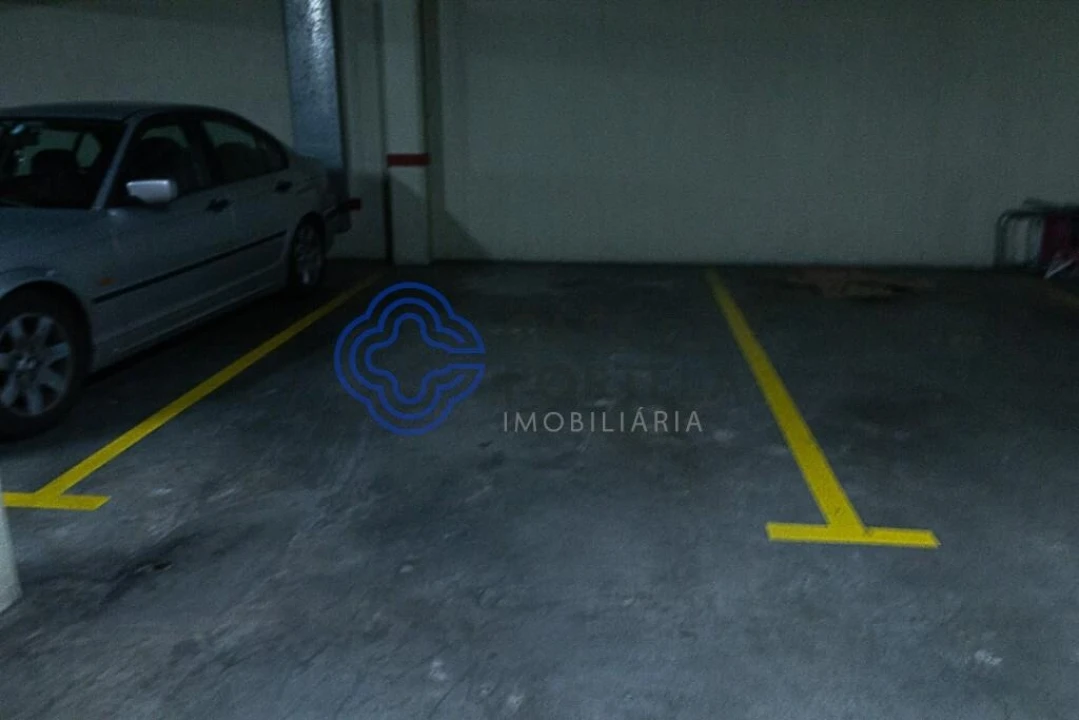 Apartamento T1 para Venda em Ramalde Foto 21