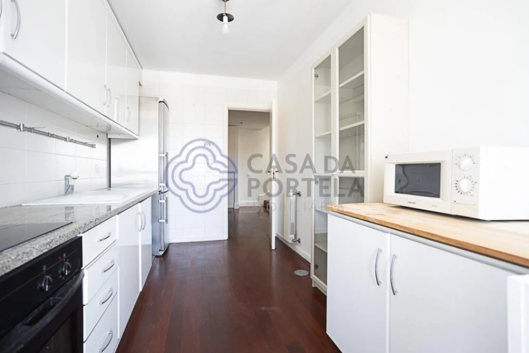 Apartamento T1 para Venda em Ramalde Foto 9