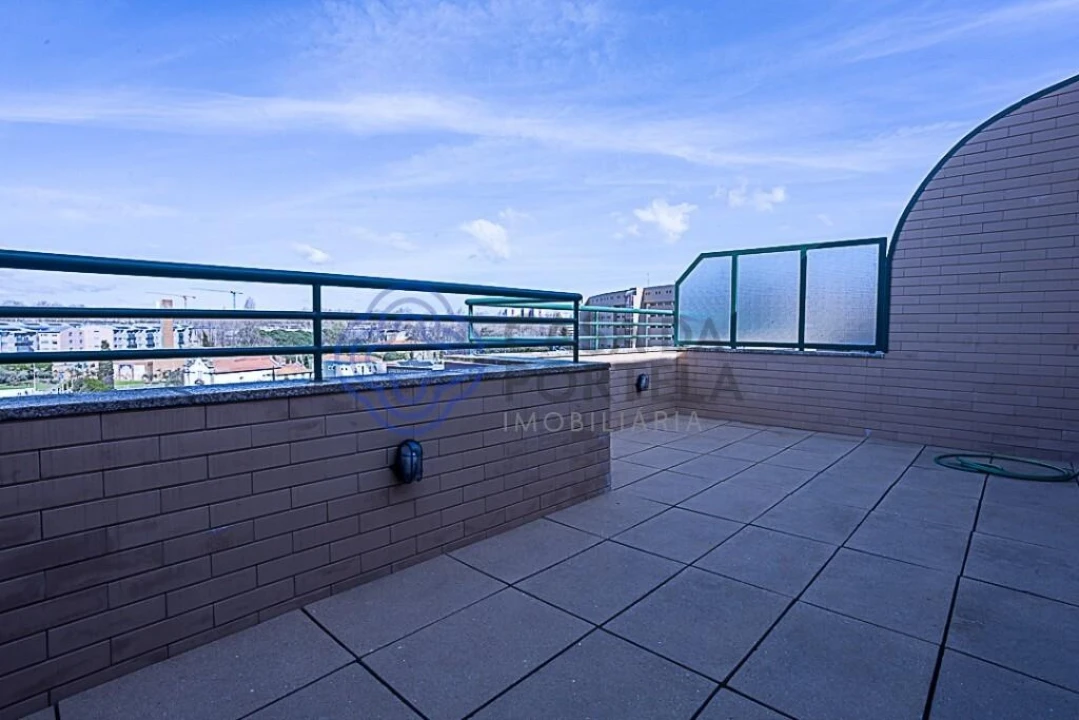 Apartamento T1 para Venda em Ramalde Foto 18