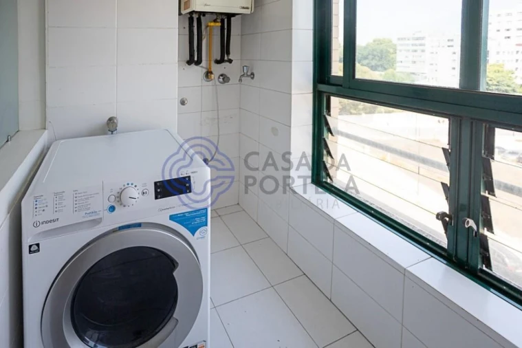 Apartamento T1 para Venda em Ramalde Foto 10