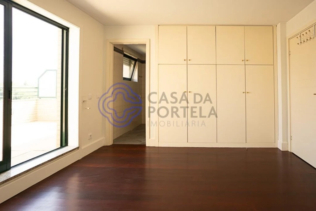 Apartamento T1 para Venda em Ramalde Foto 16