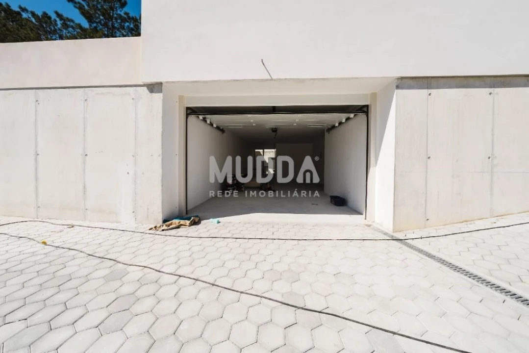 Moradia T4 para Venda em Santa Maria, São Pedro e Sobral da Lagoa Foto 45