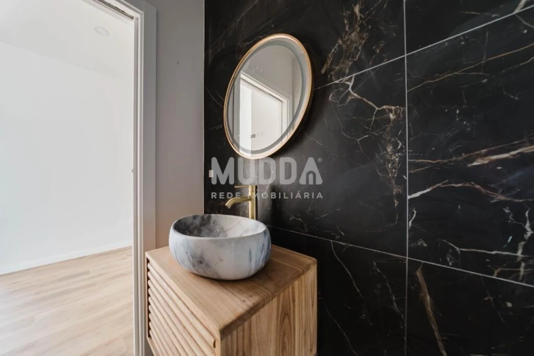Moradia T4 para Venda em Santa Maria, São Pedro e Sobral da Lagoa Foto 13