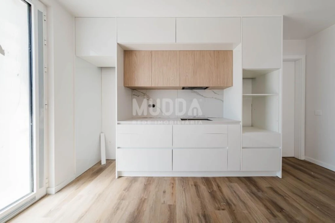 Moradia T4 para Venda em Santa Maria, São Pedro e Sobral da Lagoa Foto 8