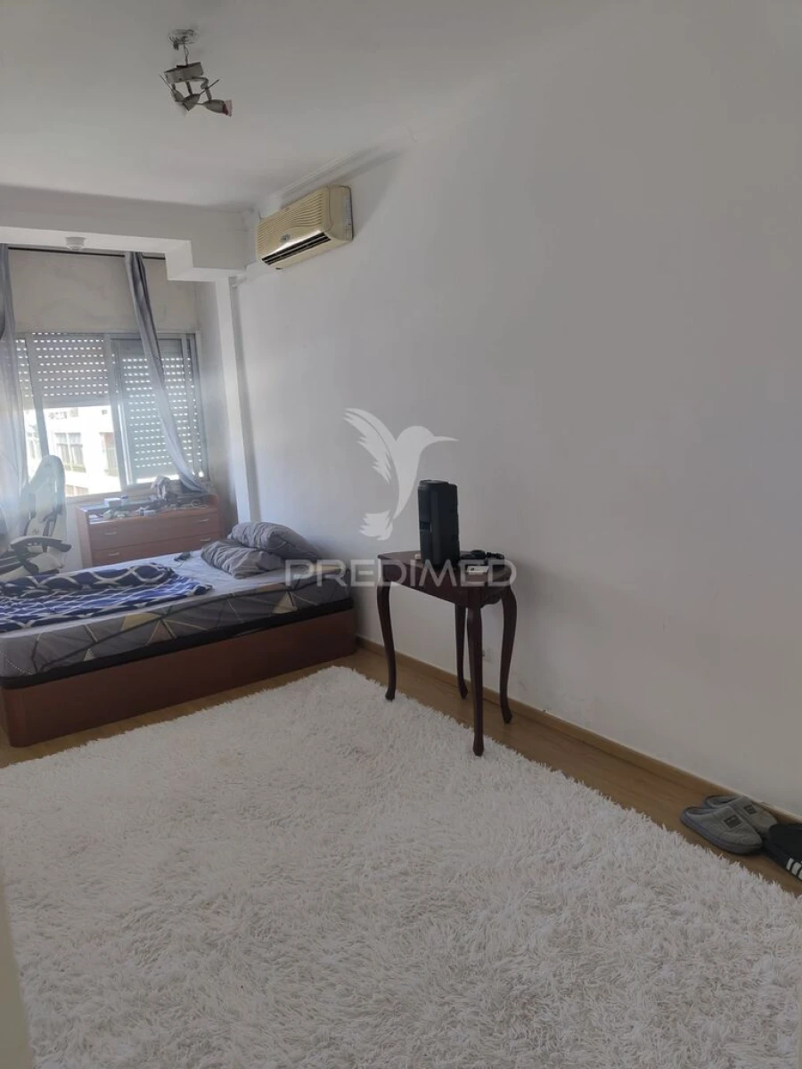 Apartamento T1 para Venda em Seixal, Arrentela e Aldeia de Paio Pires Foto 13