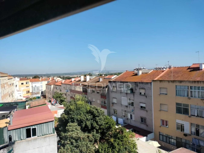 Apartamento T1 para Venda em Seixal, Arrentela e Aldeia de Paio Pires Foto 3