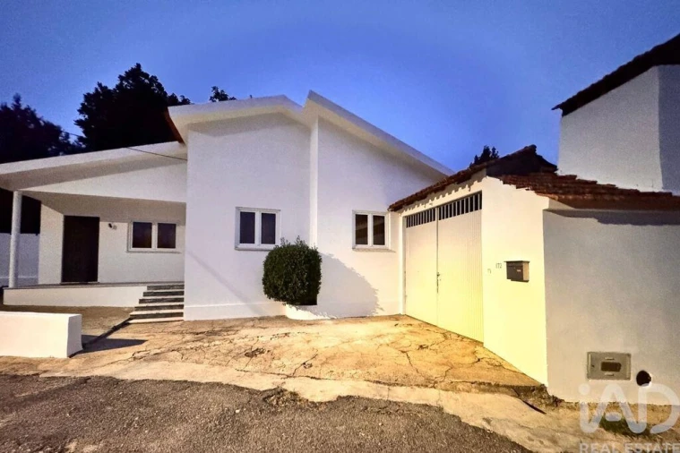 Moradia T3 para Venda em Aguada de Cima Foto 3