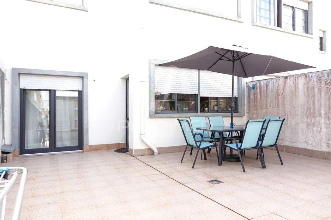 Apartamento T2 para Venda em Alhadas Foto 17