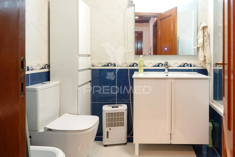 Apartamento T2 para Venda em Alhadas Foto 12