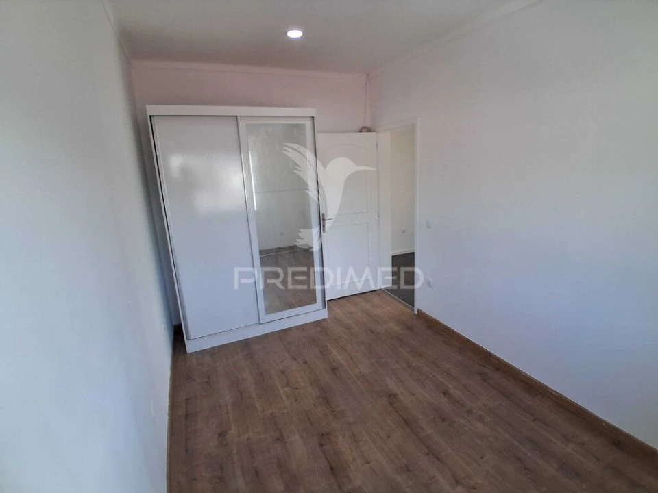 Apartamento T3 para Venda em Fânzeres e São Pedro da Cova Foto 7