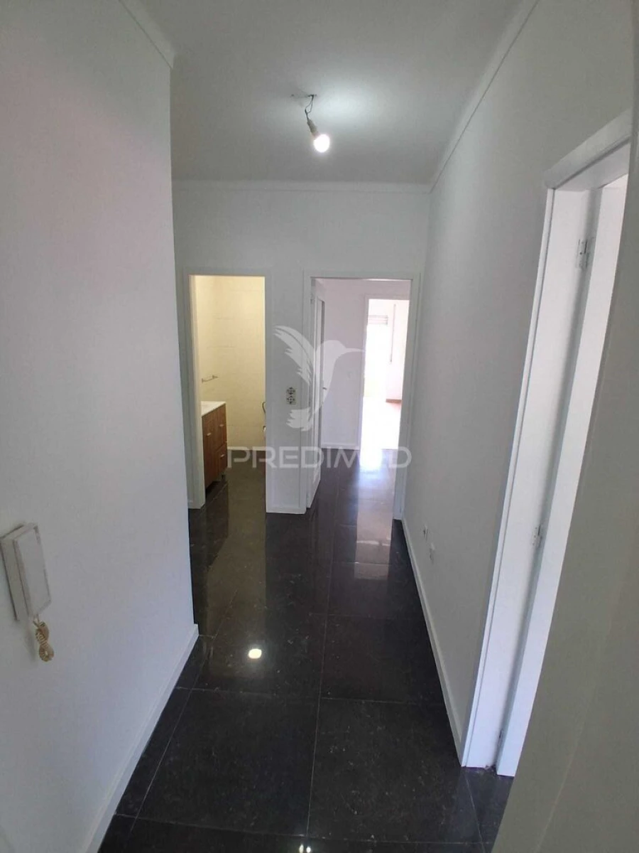 Apartamento T3 para Venda em Fânzeres e São Pedro da Cova Foto 9