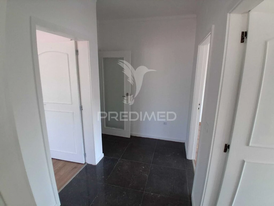 Apartamento T3 para Venda em Fânzeres e São Pedro da Cova Foto 15