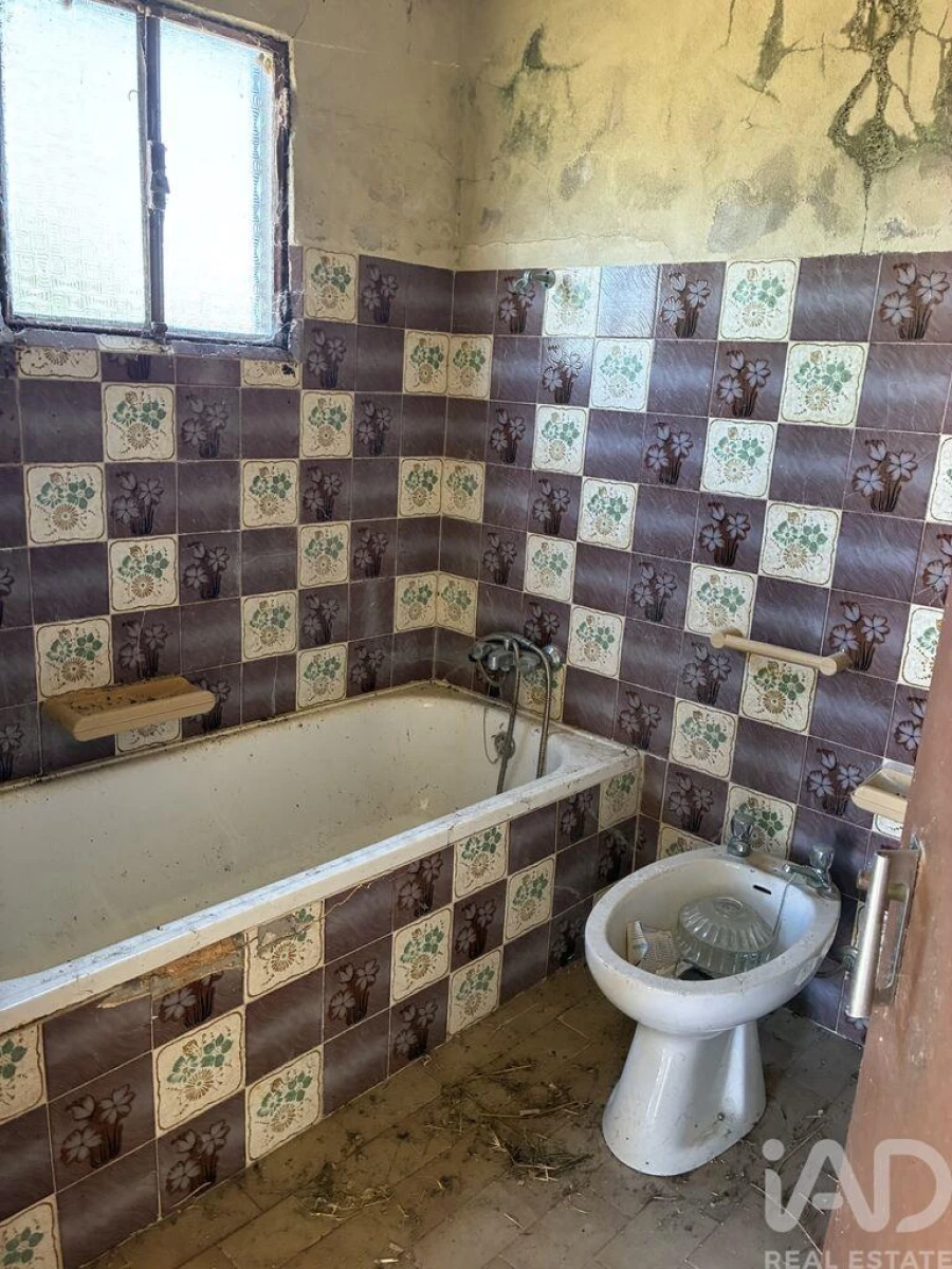 Moradia T3 para Venda em São Pedro de Tomar Foto 20