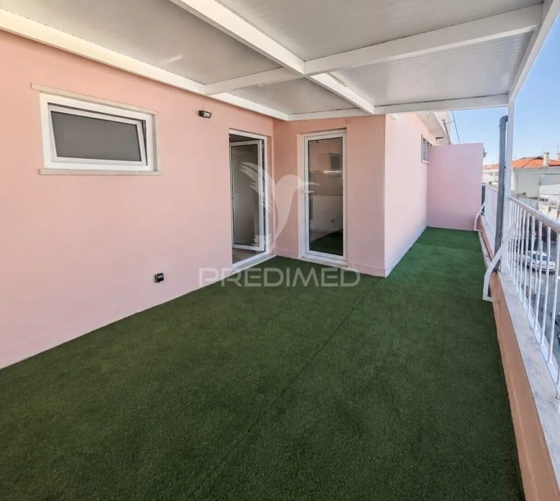 Apartamento T2 para Venda em Queluz e Belas Foto 7