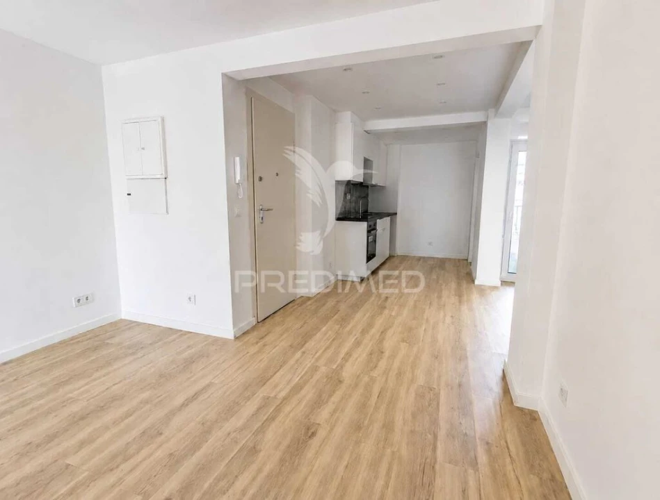 Apartamento T2 para Venda em Queluz e Belas Foto 3
