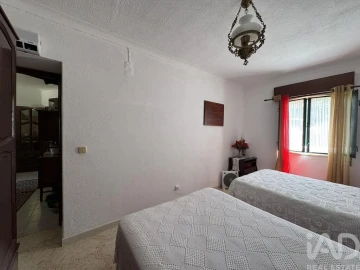 Moradia T3 para Venda em Madalena e Beselga