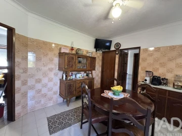 Moradia T3 para Venda em Madalena e Beselga