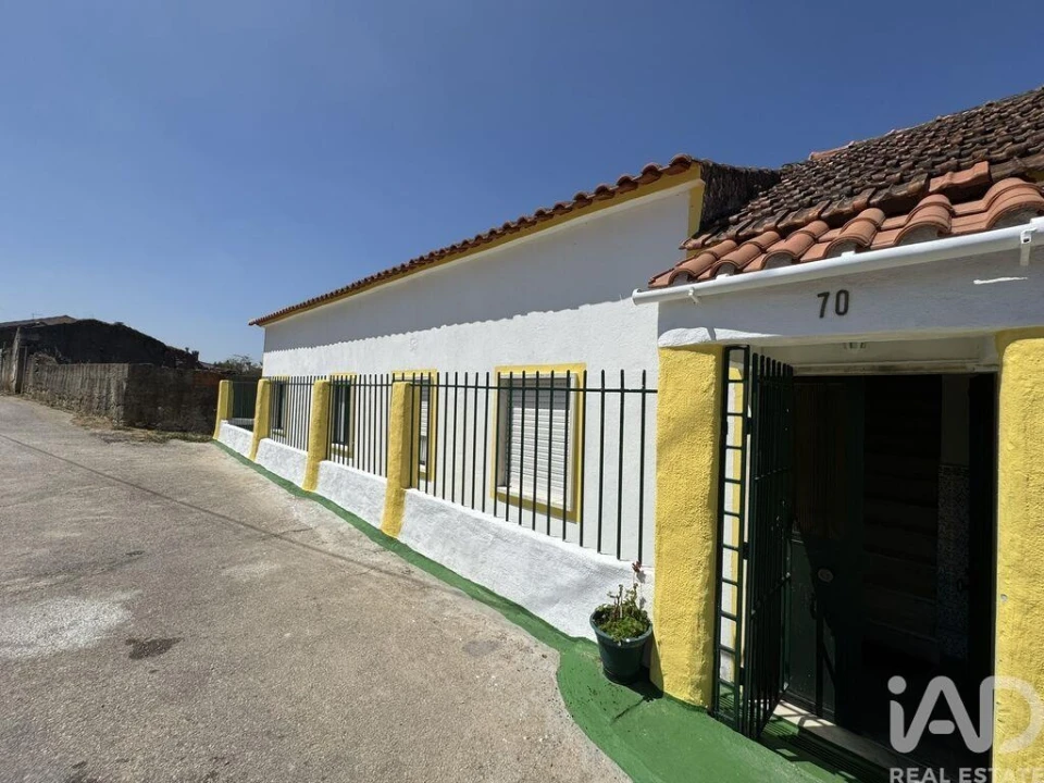 Moradia T3 para Venda em Madalena e Beselga Foto 2