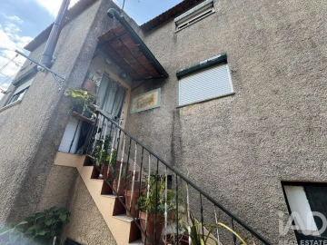 Moradia T3 para Venda em Olalhas