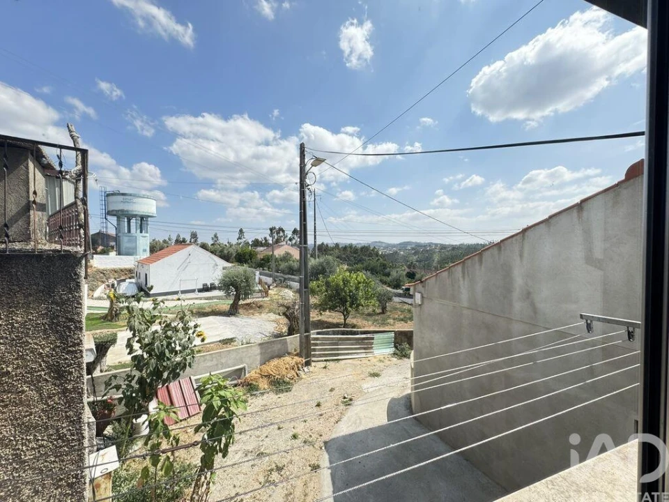 Moradia T3 para Venda em Olalhas Foto 17