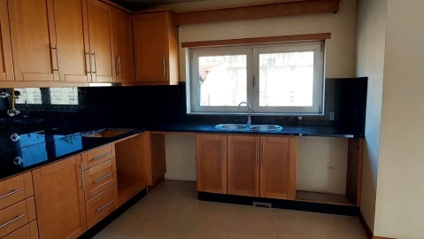 Moradia T3 para Venda em Amares e Figueiredo