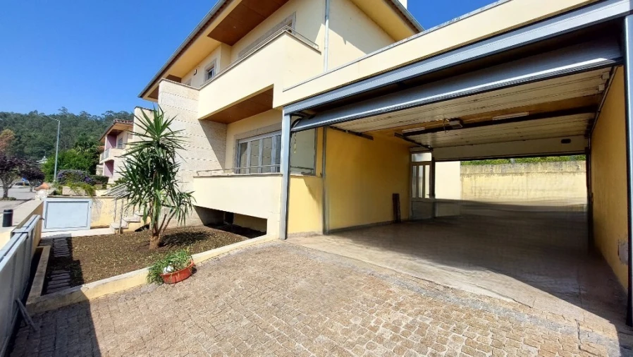 Moradia T3 para Venda em Amares e Figueiredo Foto 30