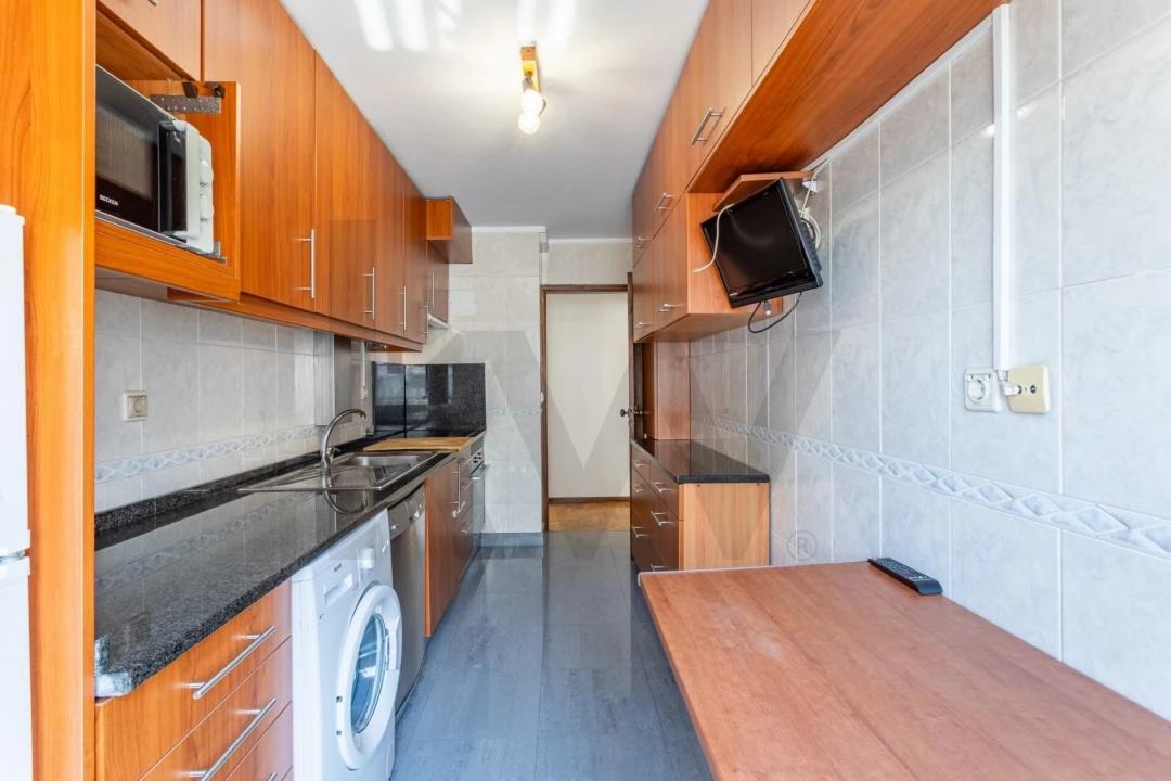 Apartamento T2 para Arrendamento em São Domingos de Benfica Foto 9
