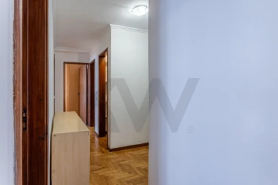 Apartamento T2 para Arrendamento em São Domingos de Benfica